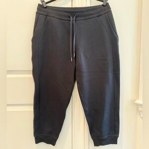 Lululemon Scuba High-Rise Cropped Jogger 23” Size 12 Black